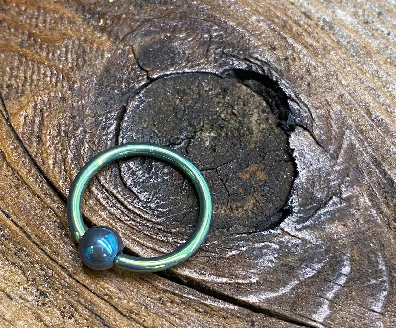 18g Anodized Niobium Captive Bead Rings